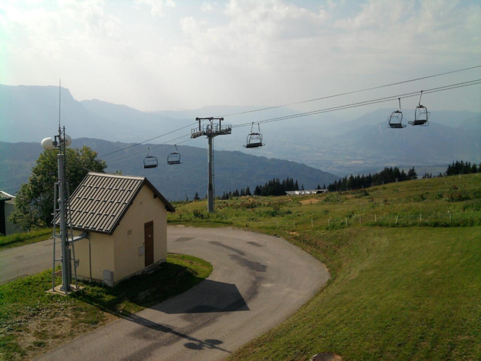 Appartements Le Clos Des Gentianes อัลวาร์ ภายนอก รูปภาพ